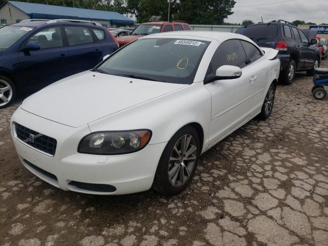 Photo 2 from auction – 2010 VOLVO C70 T5 with VIN YV1672MC5AJ094372