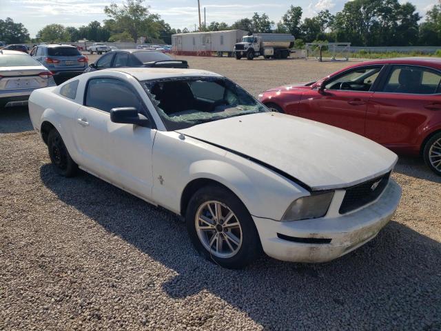 FORD MUSTANG 2005 with VIN 1ZVFT80N555155680 - Photo from auction