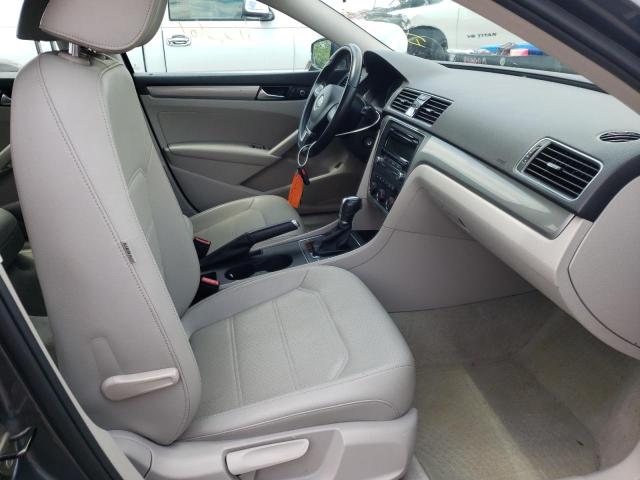 Photo 5 from auction – 2014 VOLKSWAGEN PASSAT S with VIN 1VWAT7A31EC022069