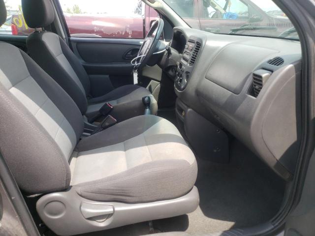 Photo 5 from auction – 2004 FORD ESCAPE XLS with VIN 1FMYU02B54KA98289