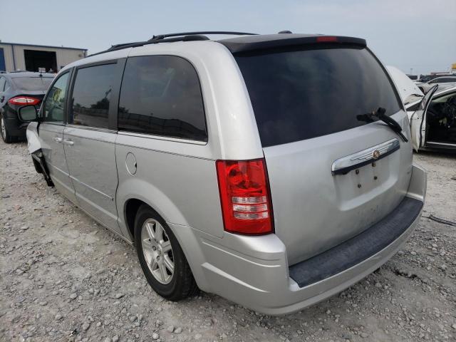 Photo 3 from auction – 2010 CHRYSLER TOWN & COU with VIN 2A4RR5D14AR104232