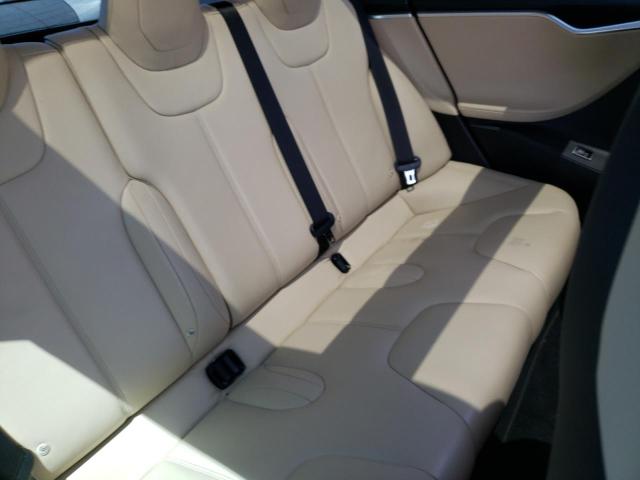 Photo 6 from auction – 2015 TESLA MODEL S with VIN 5YJSA1E16FF117931