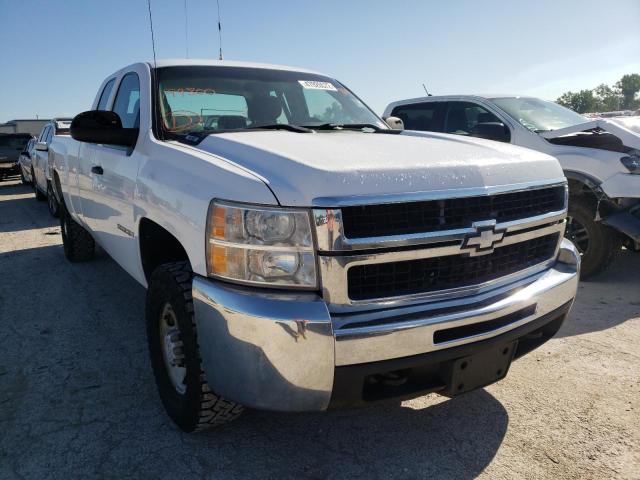 CHEVROLET SILVERADO 2008 with VIN 1GCHK29KX8E199800 - Photo from auction