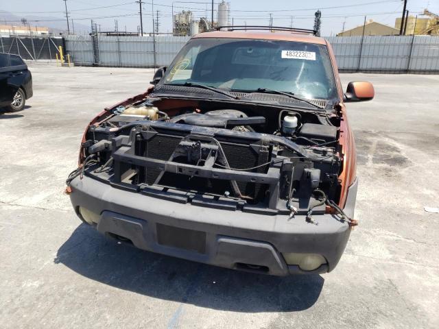 Photo 9 from auction – 2004 CHEVROLET AVALANCHE with VIN 3GNEC12T24G294195