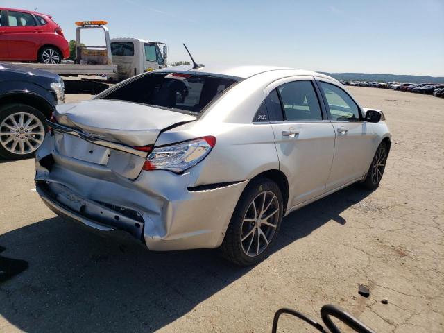Photo 4 from auction – 2012 CHRYSLER 200 TOURIN with VIN 1C3CCBBB9CN299241