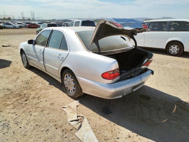 Photo 3 from auction – 2000 MERCEDES-BENZ E 320 with VIN WDBJF65J7YB038220