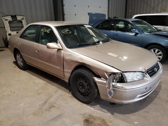 TOYOTA CAMRY LE 2000 with VIN JT2BF28K4Y0247678 - Photo from auction