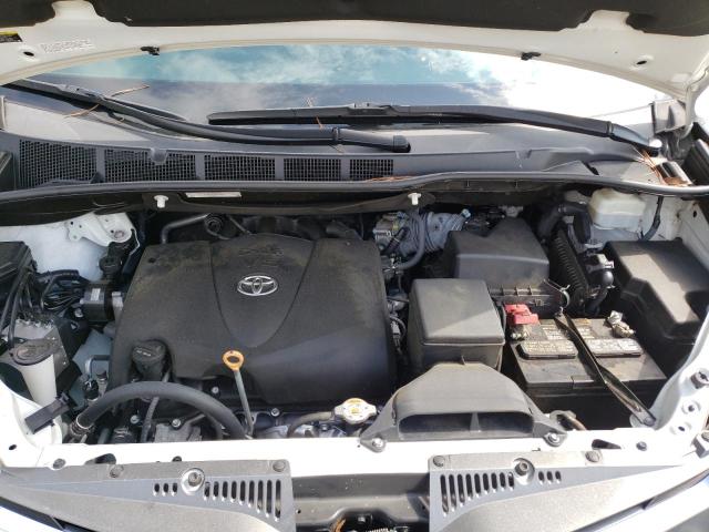 Photo 7 from auction – 2019 TOYOTA SIENNA XLE with VIN 5TDDZ3DC0KS227315