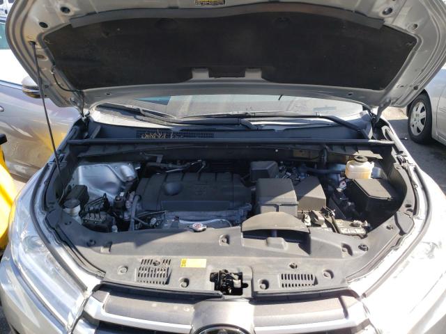 Photo 7 from auction – 2019 TOYOTA HIGHLANDER with VIN 5TDZARFHXKS044139