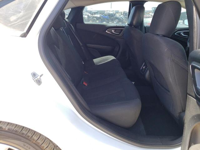 Photo 6 from auction – 2015 CHRYSLER 200 LIMITE with VIN 1C3CCCAB4FN568421