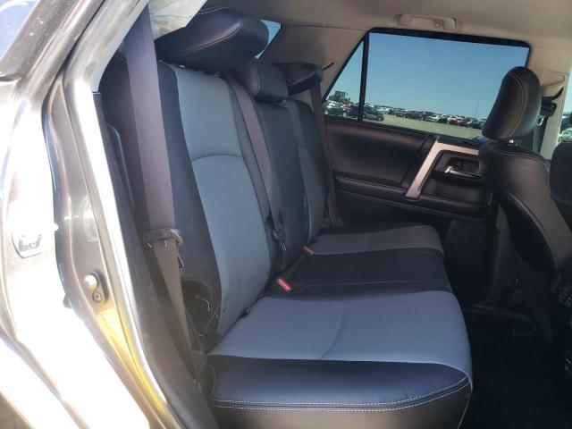 Photo 6 from auction – 2016 TOYOTA 4RUNNER SR with VIN JTEBU5JRXG5333158