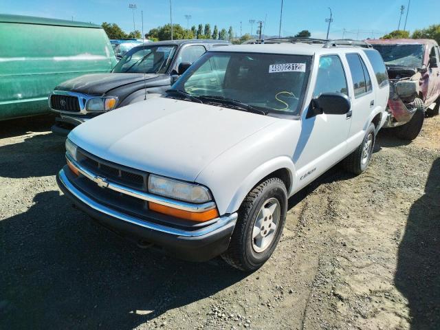 Photo 2 from auction – 2000 CHEVROLET BLAZER with VIN 1GNDT13W2YK294457