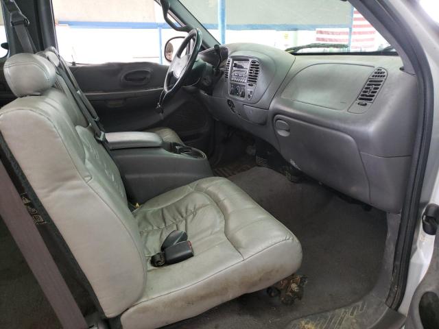 Photo 5 from auction – 2000 FORD F150 with VIN 1FTRX17W5YKA75666