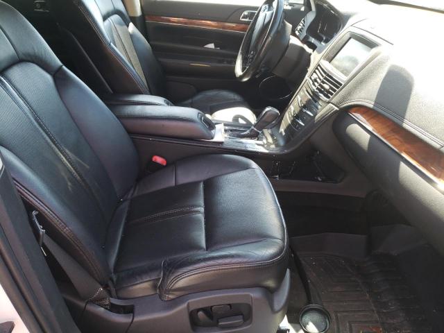 Photo 5 from auction – 2013 LINCOLN MKT with VIN 2LMHJ5ATXDBL53663