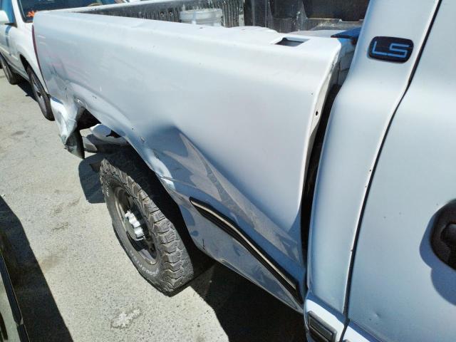 Photo 9 from auction – 2001 CHEVROLET SILVERADO with VIN 1GCGC13U41F174890