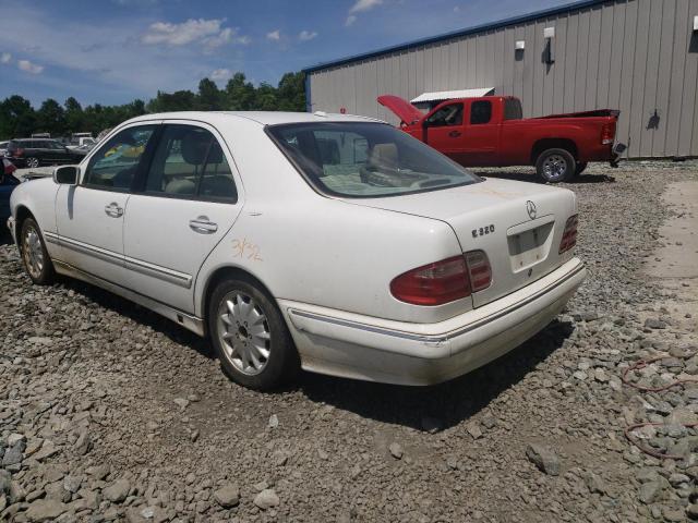 Zdjęcie 3 z aukcji – 2000 MERCEDES-BENZ E 320 z VIN WDBJF65J8YB060159