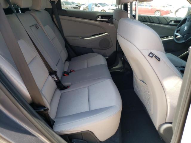 Photo 6 from auction – 2018 HYUNDAI TUCSON SE with VIN KM8J2CA43JU755635