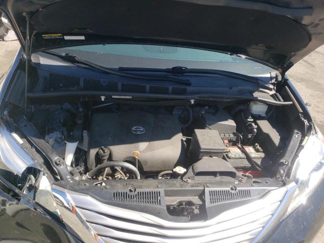 Photo 7 from auction – 2017 TOYOTA SIENNA XLE with VIN 5TDDZ3DC4HS183487