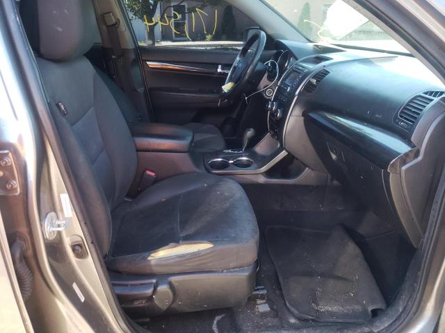 Photo 5 from auction – 2013 KIA SORENTO LX with VIN 5XYKT3A63DG340876