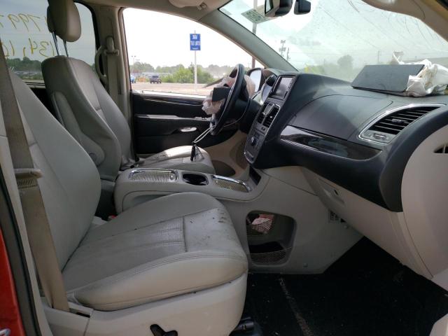 Photo 5 from auction – 2013 CHRYSLER TOWN & COU with VIN 2C4RC1CGXDR801799