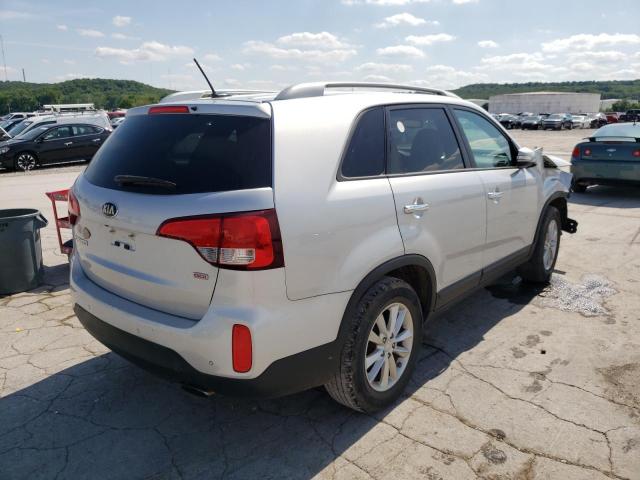 Photo 4 from auction – 2014 KIA SORENTO LX with VIN 5XYKT3A68EG438982