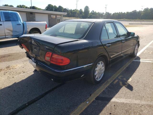 Photo 4 from auction – 1996 MERCEDES-BENZ E 320 with VIN WDBJF55F5TJ023655
