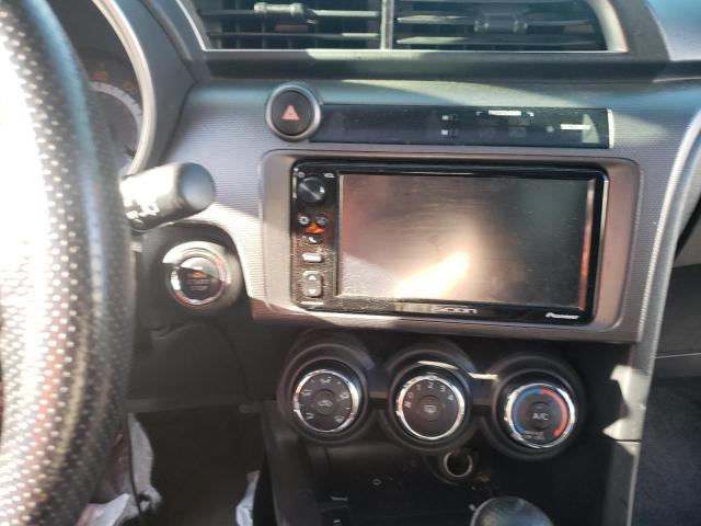 Photo 9 from auction – 2016 TOYOTA SCION TC with VIN JTKJF5C71GJ025592