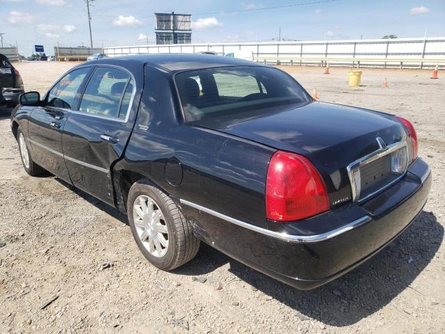 Photo 3 from auction – 2008 LINCOLN TOWN CAR S with VIN 2LNHM82V08X646419