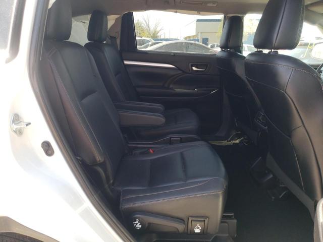 Photo 6 from auction – 2019 TOYOTA HIGHLANDER with VIN 5TDKZRFH3KS559557