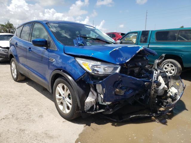 FORD ESCAPE SE 2017 with VIN 1FMCU0GD1HUC00461 - Photo from auction