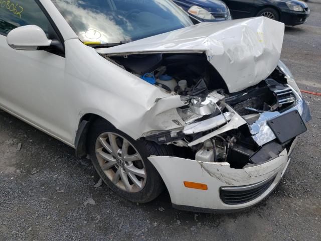 Фото 9 с аукциона – 2010 VOLKSWAGEN JETTA SE с VIN 3VWRZ7AJ5AM166328