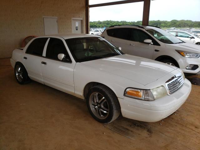 FORD CROWN VICT 2011 with VIN 2FABP7EV0BX140352 - Photo from auction