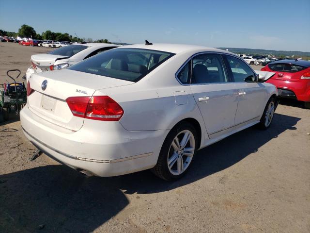 Photo 4 from auction – 2012 VOLKSWAGEN PASSAT SEL with VIN 1VWCM7A37CC011578