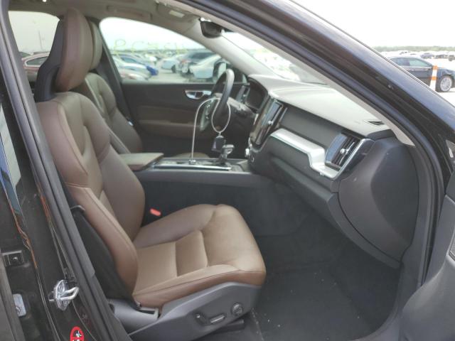 Photo 5 from auction – 2018 VOLVO XC60 T5 with VIN LYV102RK9JB111204