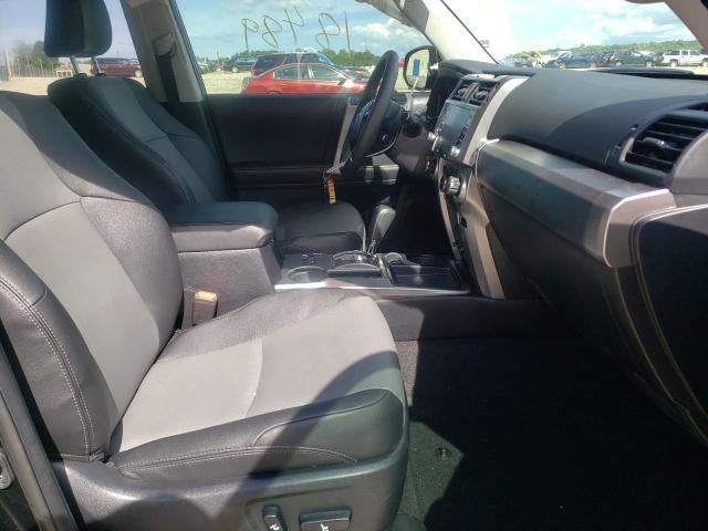 Photo 5 from auction – 2022 TOYOTA 4RUNNER SR with VIN JTEFU5JR7N5252004