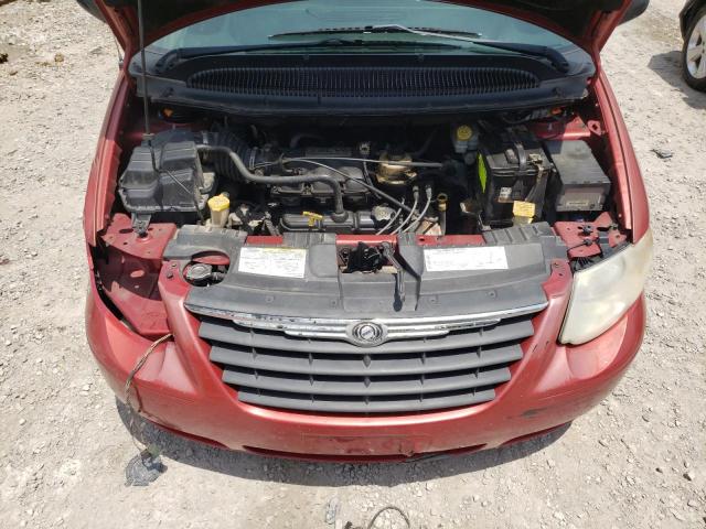 Photo 7 from auction – 2005 CHRYSLER TOWN & COU with VIN 2C4GP54L65R147304