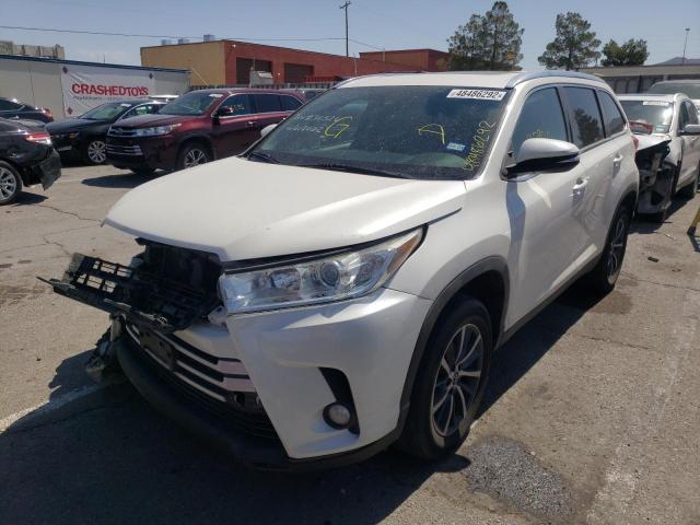 Photo 2 from auction – 2019 TOYOTA HIGHLANDER with VIN 5TDKZRFH3KS559557