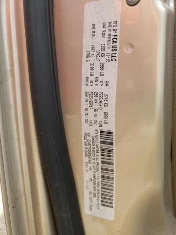 Photo 10 from auction – 2016 CHRYSLER TOWN & COU with VIN 2C4RC1CG5GR221400