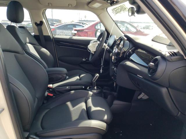 Photo 5 from auction – 2023 MINI COOPER S with VIN WMW53DK06P2S63039