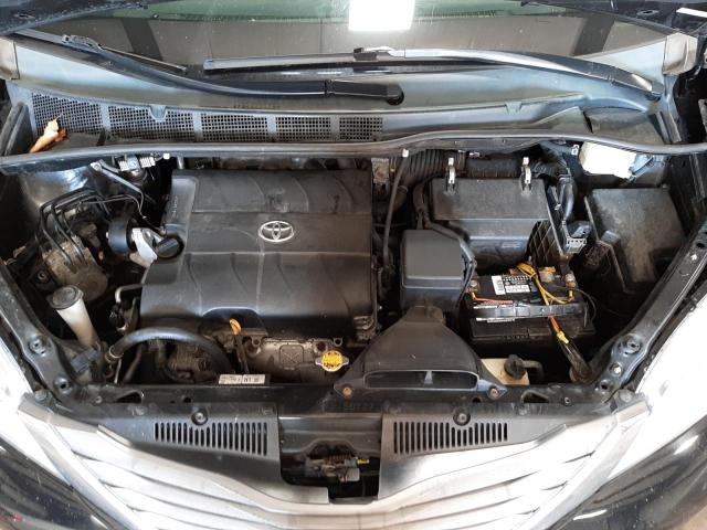 Photo 7 from auction – 2011 TOYOTA SIENNA XLE with VIN 5TDYK3DC1BS036704