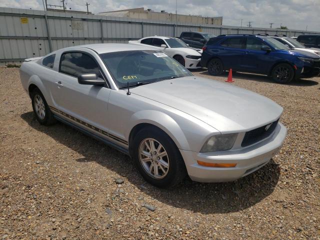 FORD MUSTANG 2007 with VIN 1ZVFT80NX75303566 - Photo from auction