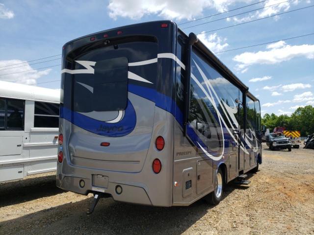 Photo 4 from auction – 2017 JAYCEE PRECEPT with VIN 1F66F5DY3H0A16651