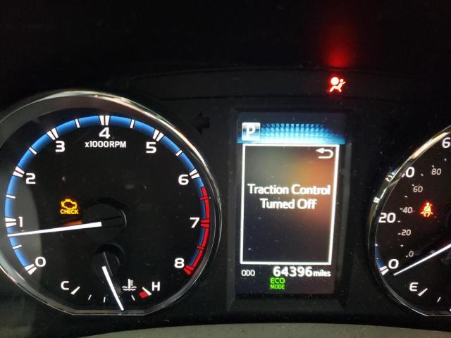 Photo 8 from auction – 2016 TOYOTA RAV4 XLE with VIN 2T3WFREV5GW252138