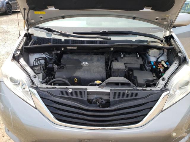 Photo 7 from auction – 2014 TOYOTA SIENNA LE with VIN 5TDKK3DCXES503547