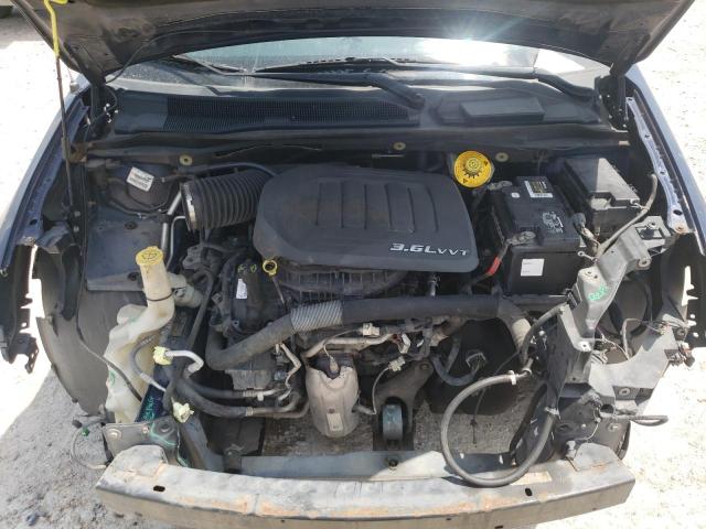 Photo 7 from auction – 2014 CHRYSLER TOWN & COU with VIN 2C4RC1BG1ER442720