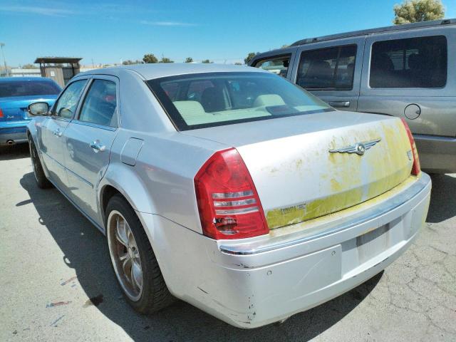 Photo 3 from auction – 2005 CHRYSLER 300C with VIN 2C3AA63H15H152642