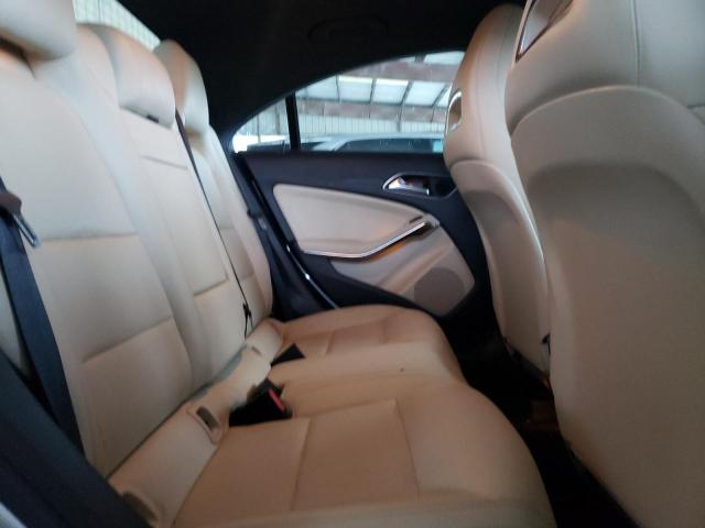 Photo 6 from auction – 2019 MERCEDES-BENZ CLA 250 with VIN WDDSJ4EB7KN711956