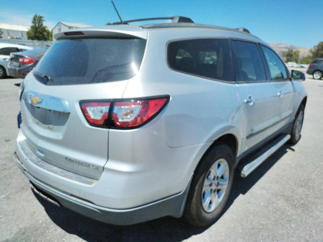 Photo 4 from auction – 2015 CHEVROLET TRAVERSE L with VIN 1GNKRFKD5FJ174707