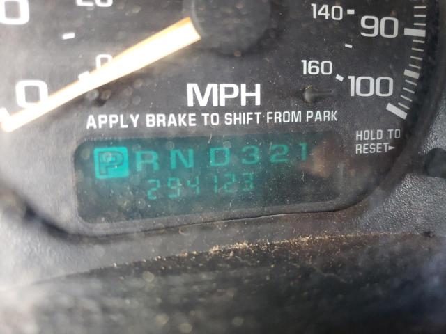 Photo 8 from auction – 2001 CHEVROLET SILVERADO with VIN 1GCHK29U31E311845