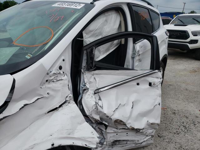 Photo 9 from auction – 2018 FORD ESCAPE SE with VIN 1FMCU0GD2JUC61355
